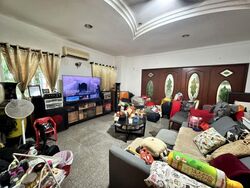 Lorong 105 Changi (D15), Terrace #565862331